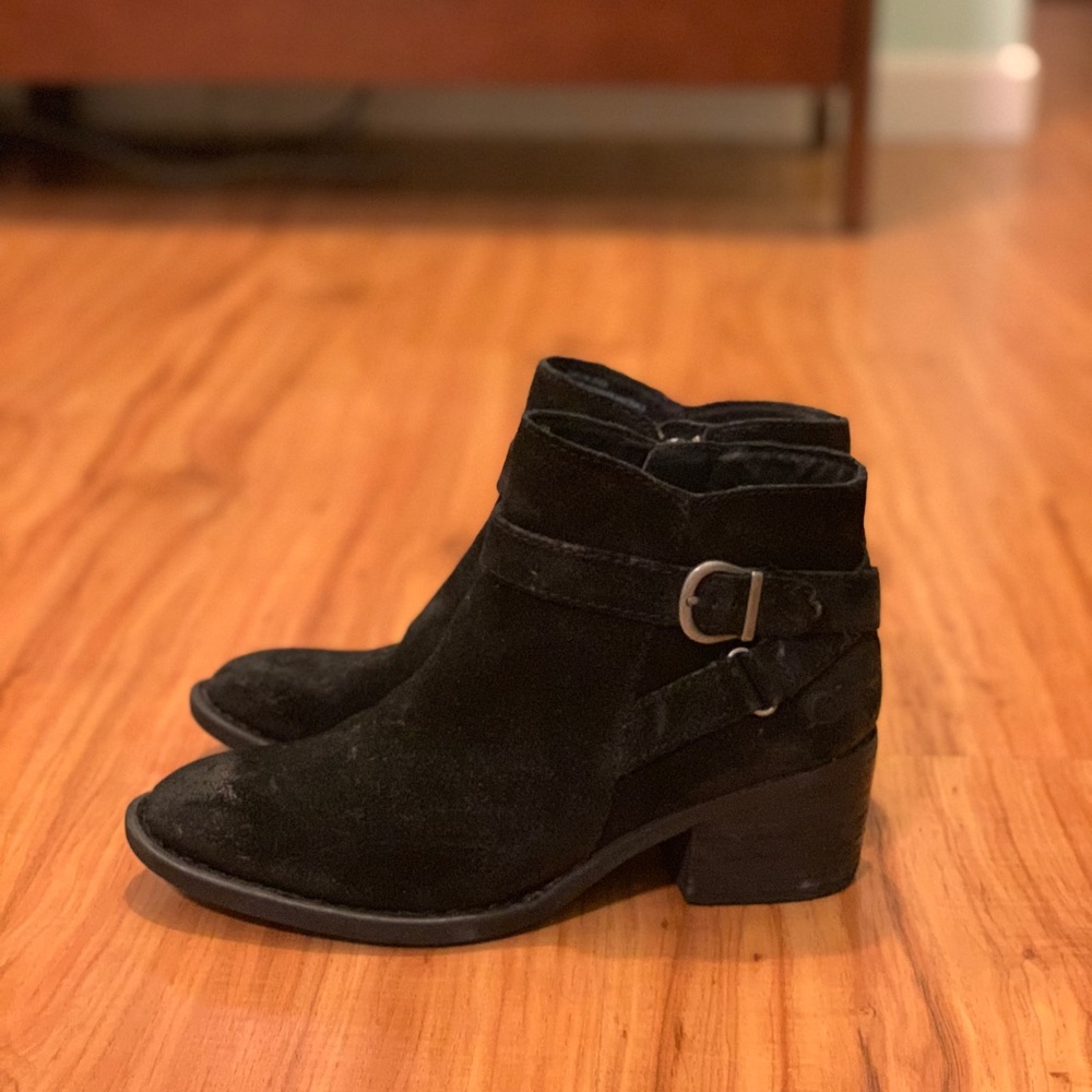 Born women’s booties